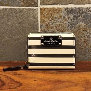 Kate spade small wallet